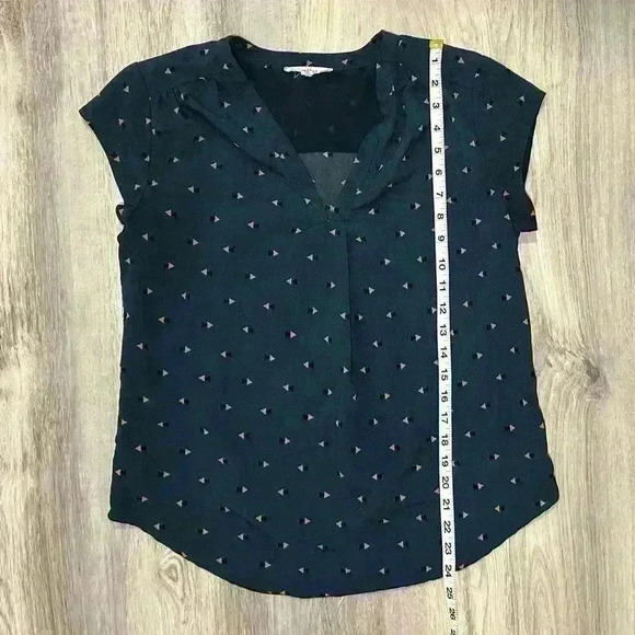 Fun 2 Fun Stitch Fix Lillian Short Sleeve V-Neck Lightweight Blouse Blue Size S - Picture 2 of 7